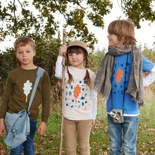 Load image into Gallery viewer, Leaves Organic T-shirt And Booklet
