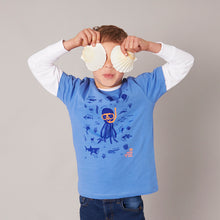 Load image into Gallery viewer, British Sea Life Organic T-shirt And Booklet
